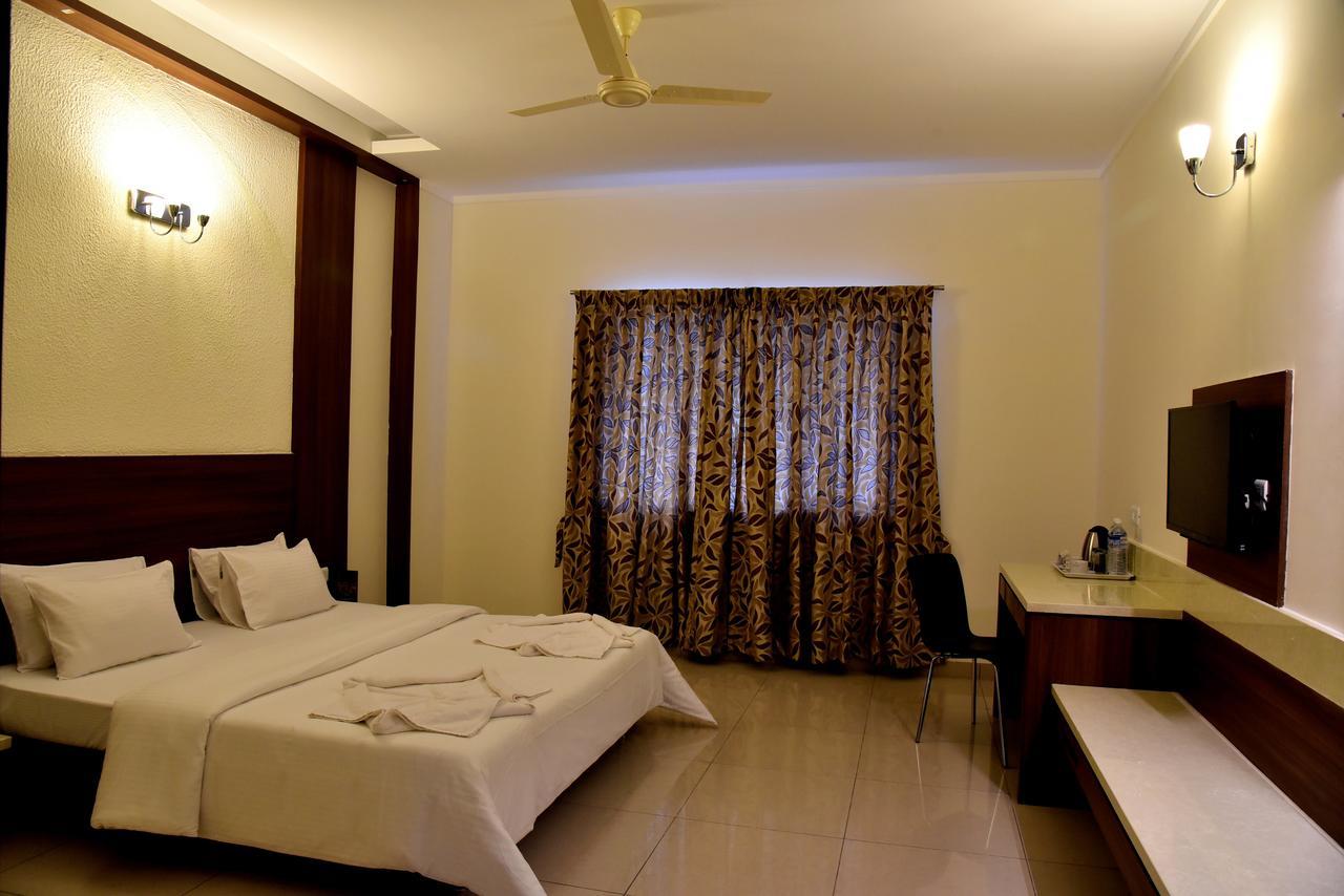 Rathna Residency Hotel ซาเลม ภายนอก รูปภาพ