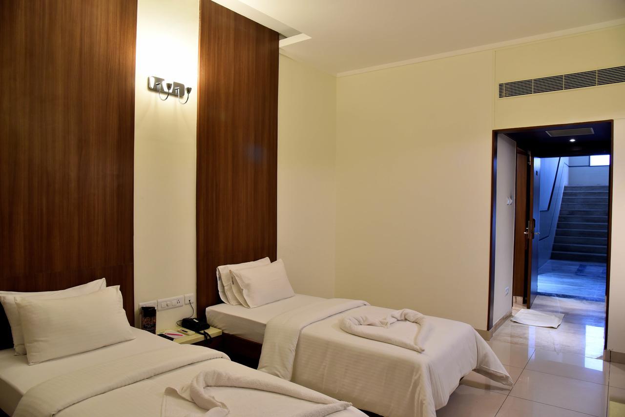 Rathna Residency Hotel ซาเลม ภายนอก รูปภาพ