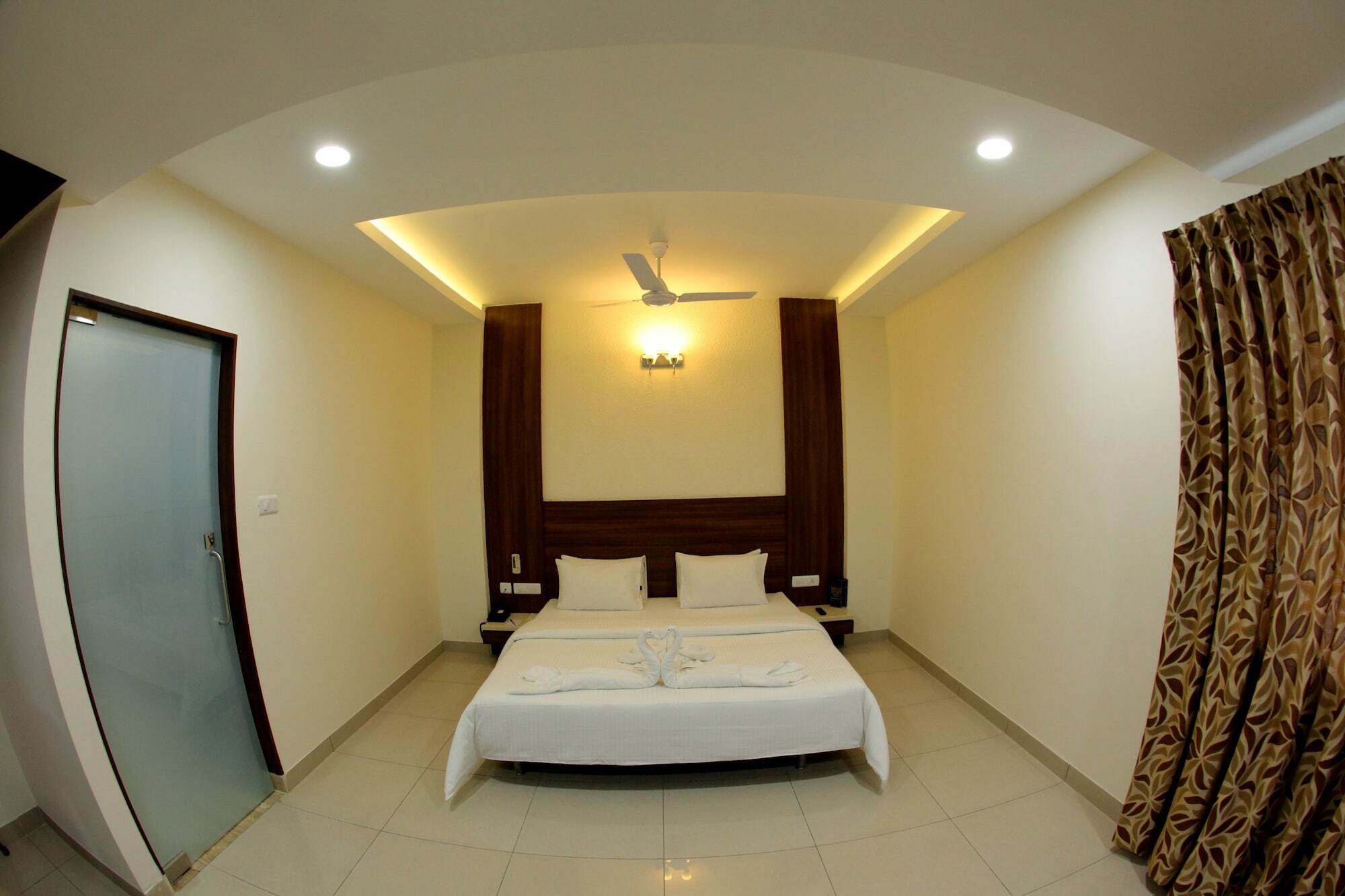 Rathna Residency Hotel ซาเลม ภายนอก รูปภาพ
